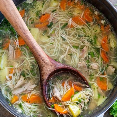 Easy Chicken Noodle Soup - Momsdish