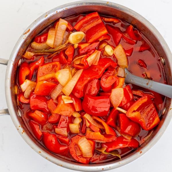 Marinated bell peppers in the pot