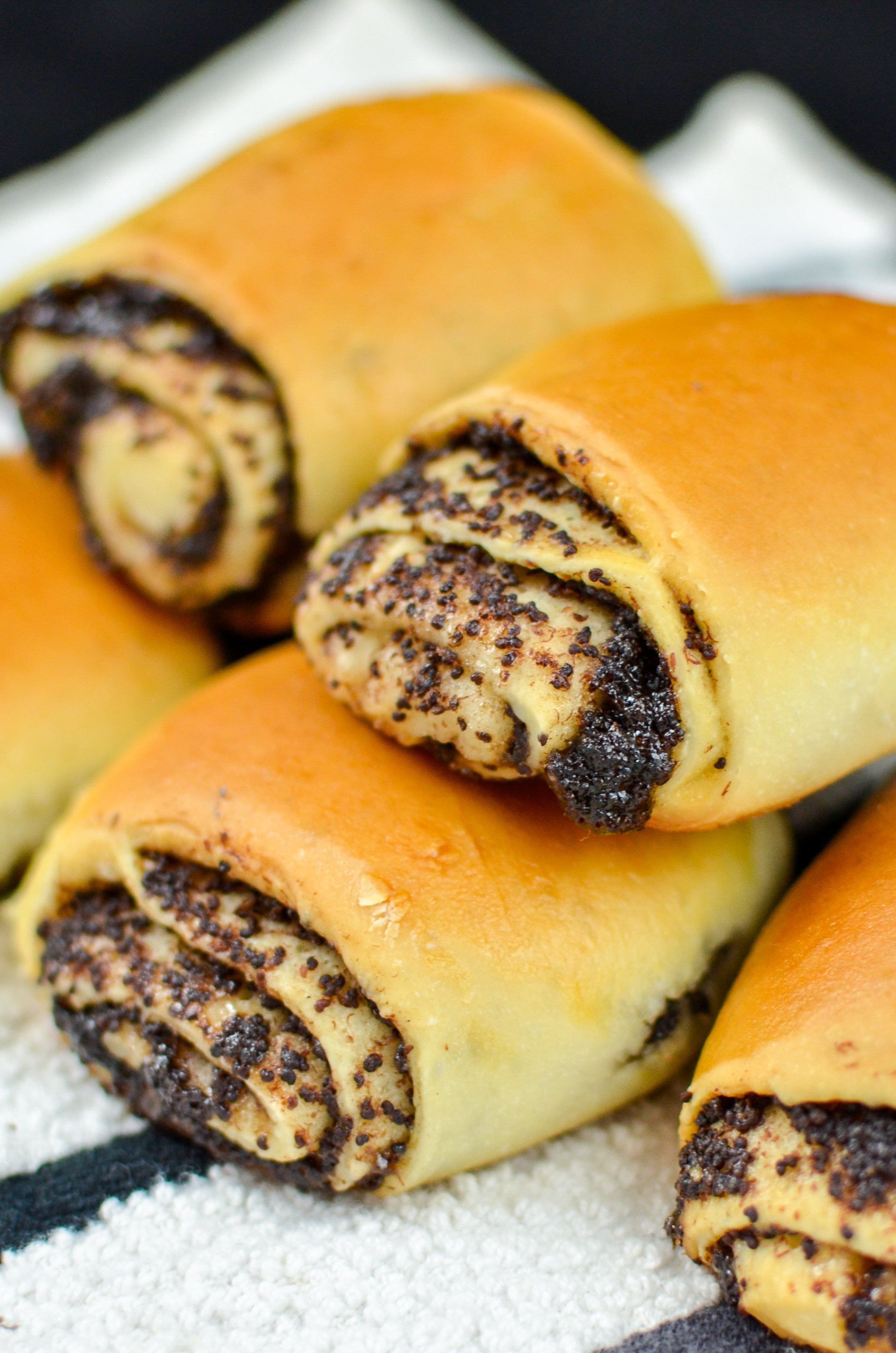 Quick Poppy Seed Rolls Momsdish