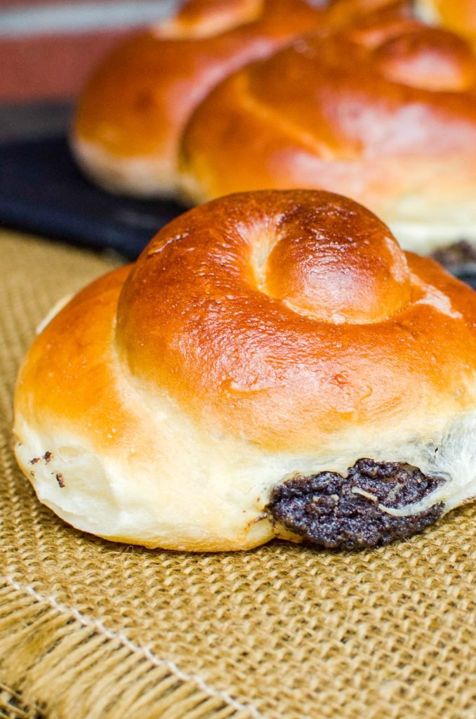 Poppy Seed Bun