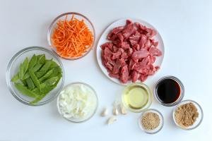 Beef Stir Fry ingredients on the tray