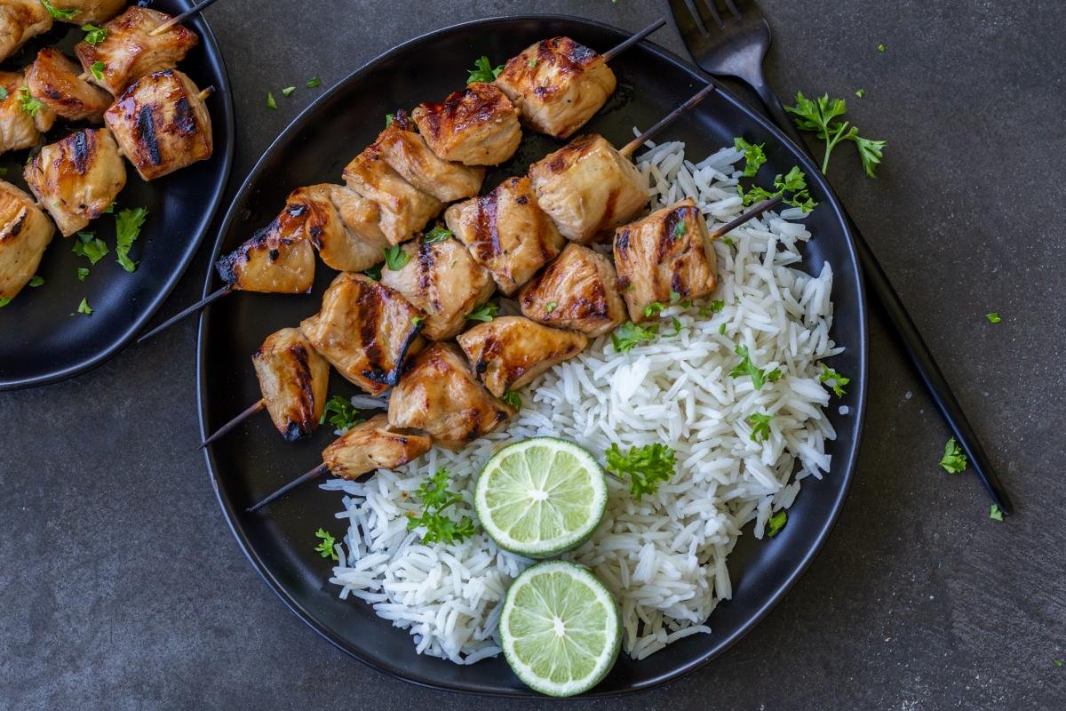 30 Minute Honey Chicken Skewers (Extra Juicy) Momsdish