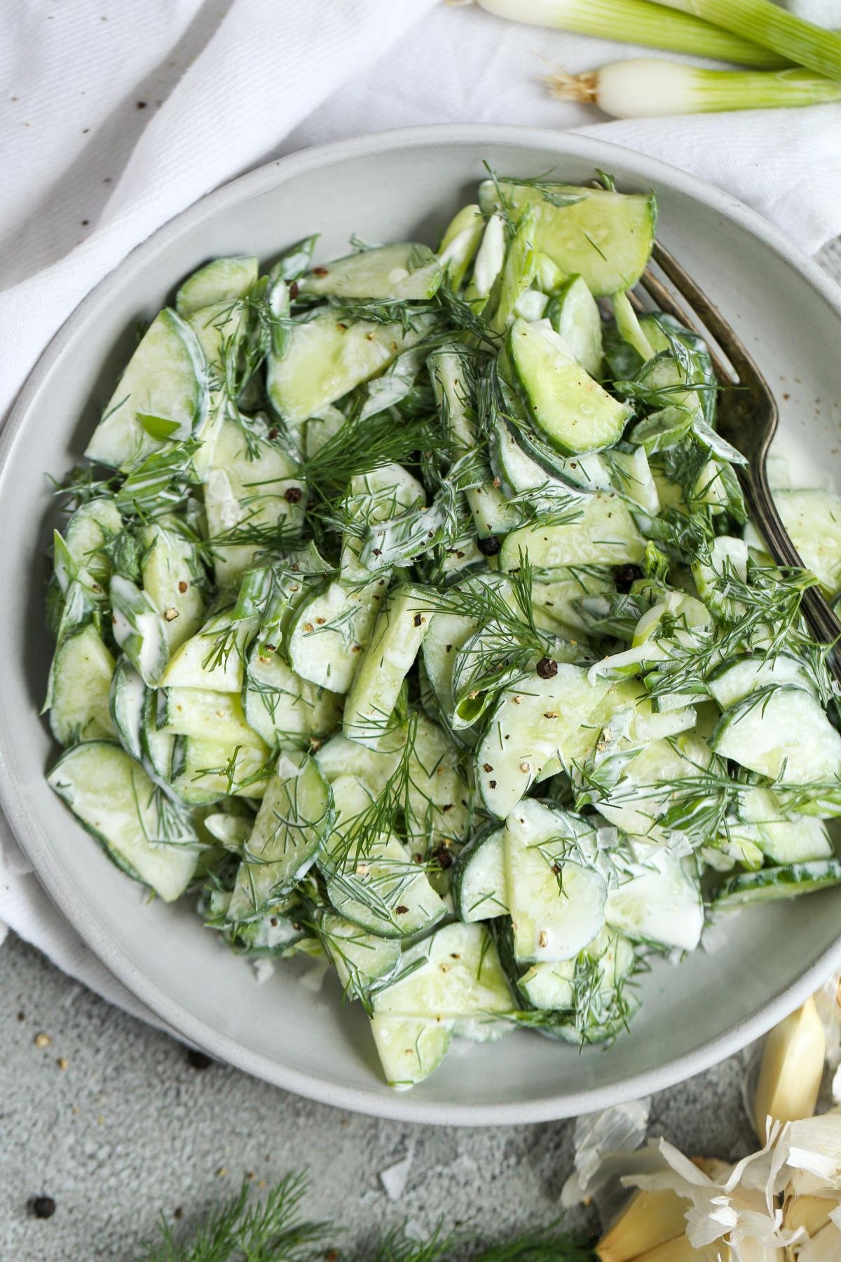 15-Minute Creamy Cucumber Salad Recipe - Momsdish
