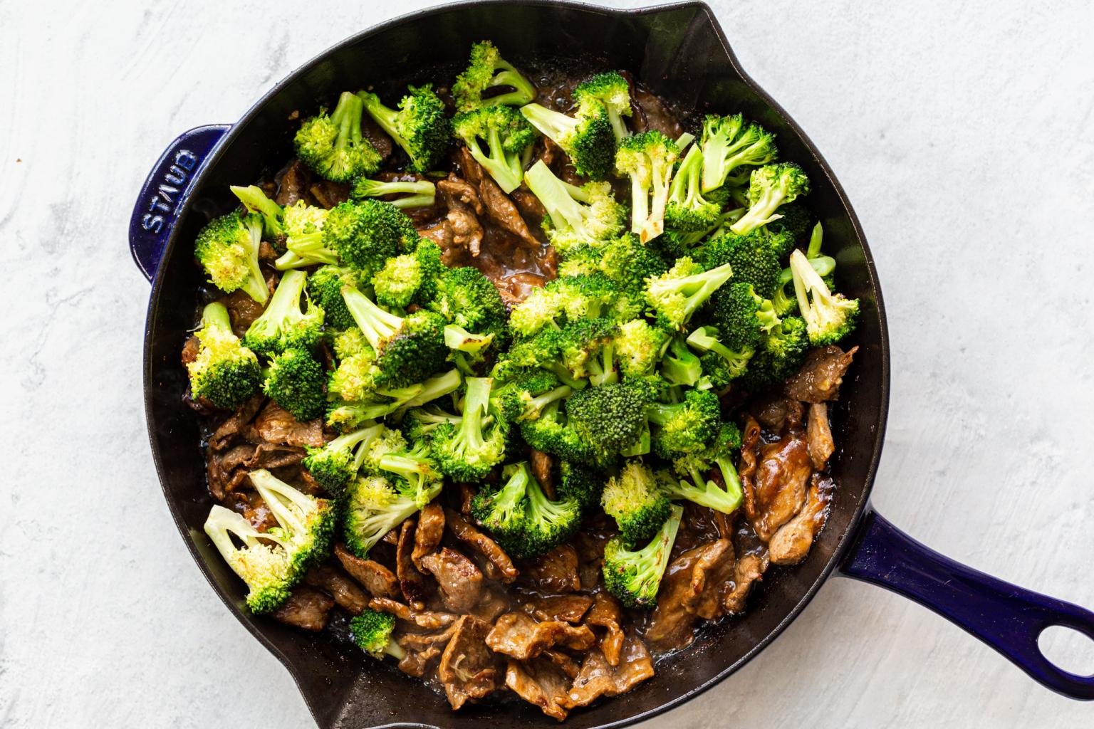 OnePan Beef & Broccoli Recipe Momsdish