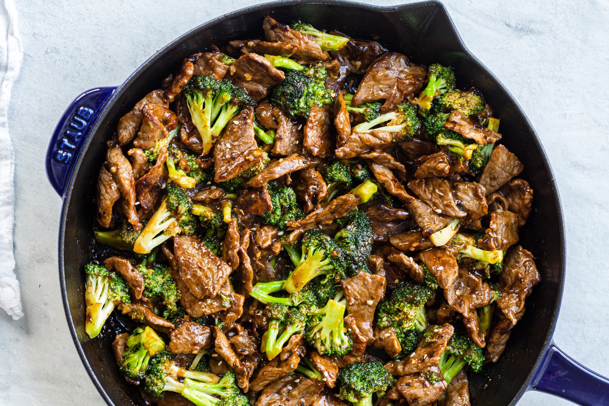 One-Pan Beef & Broccoli Recipe - Momsdish