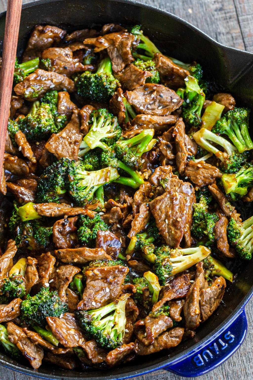 One-Pan Beef & Broccoli Recipe - Momsdish