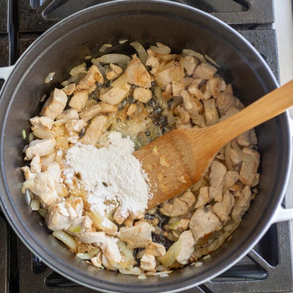 chicken cooked with flour