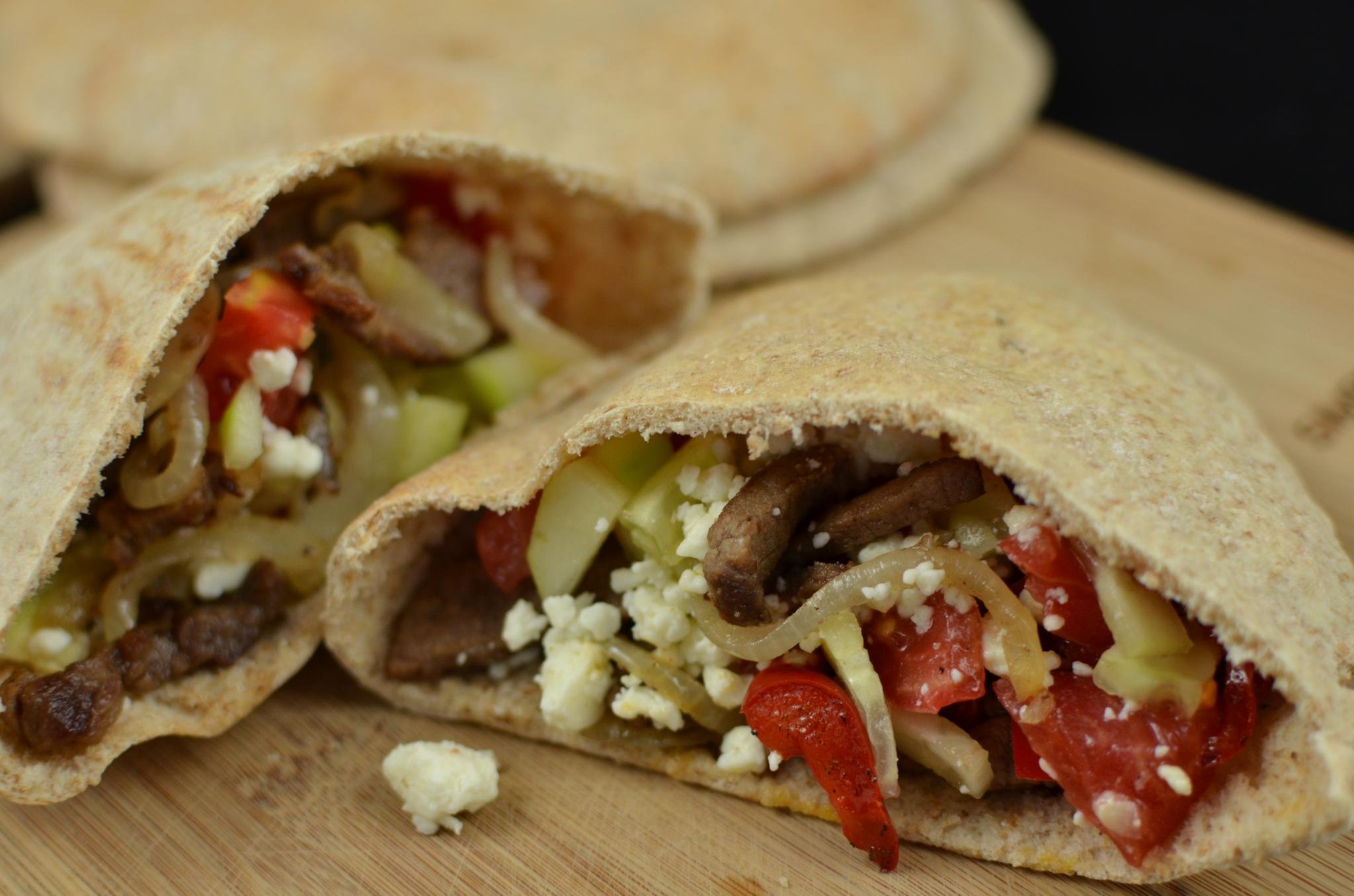 Greek Pita Pockets Recipe - Momsdish