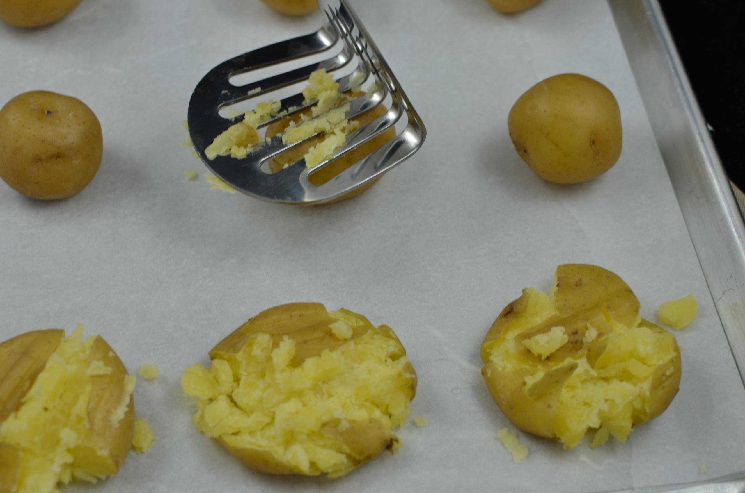 Smashed Potatoes - Momsdish