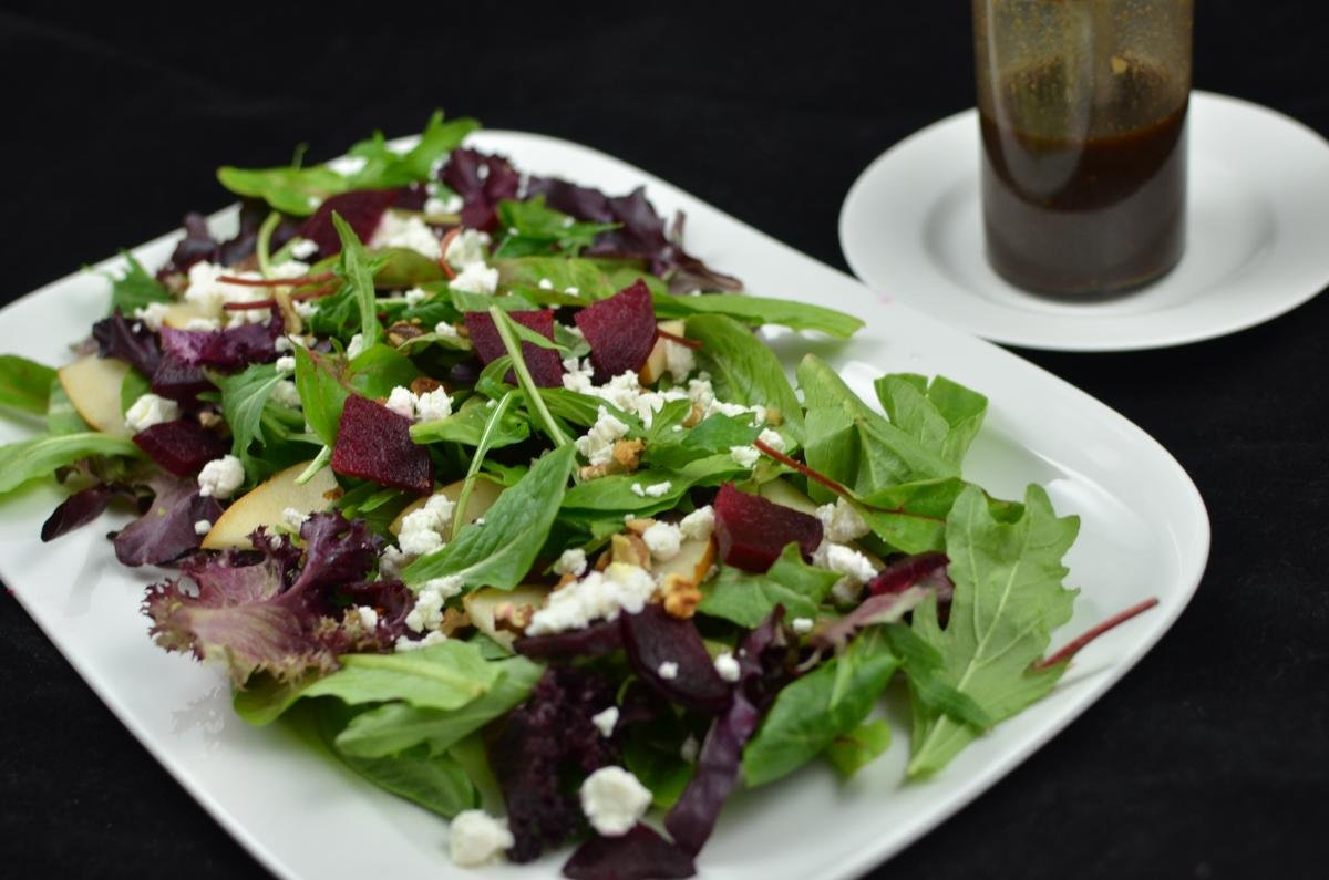 Beet Garden Salad with Goat Cheese Momsdish