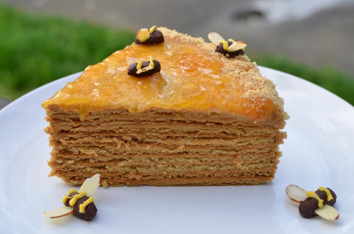 Russian Honey Cake - Momsdish