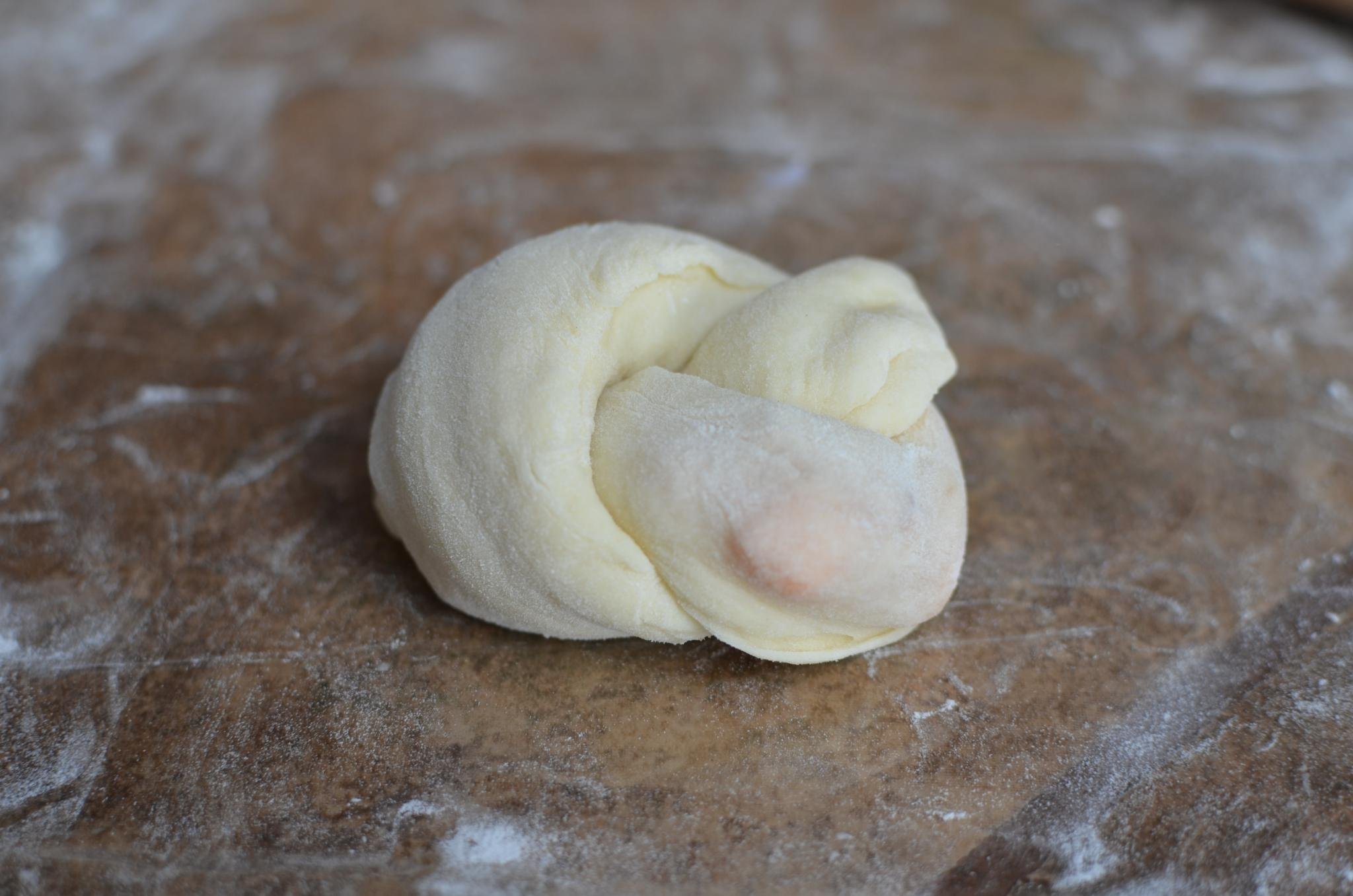 Russian Bulochki Knots - Momsdish