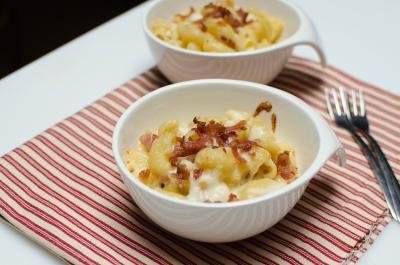 Smoky Bacon Macaroni and Cheese in a bowl on the table