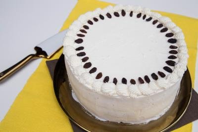Drunken Raisins Cake