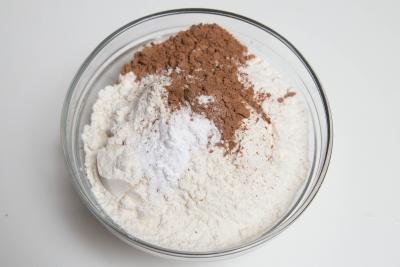 Flour, baking soda and cocoa in one bowl