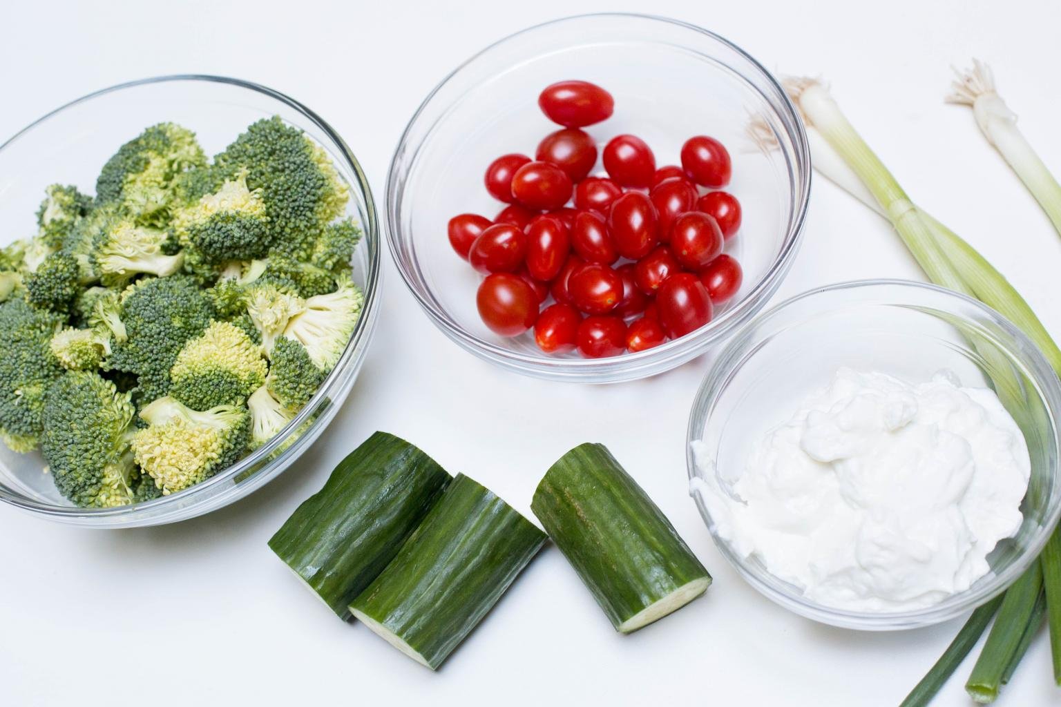 Broccoli Cucumber and Tomato Salad (15 Minute) Momsdish