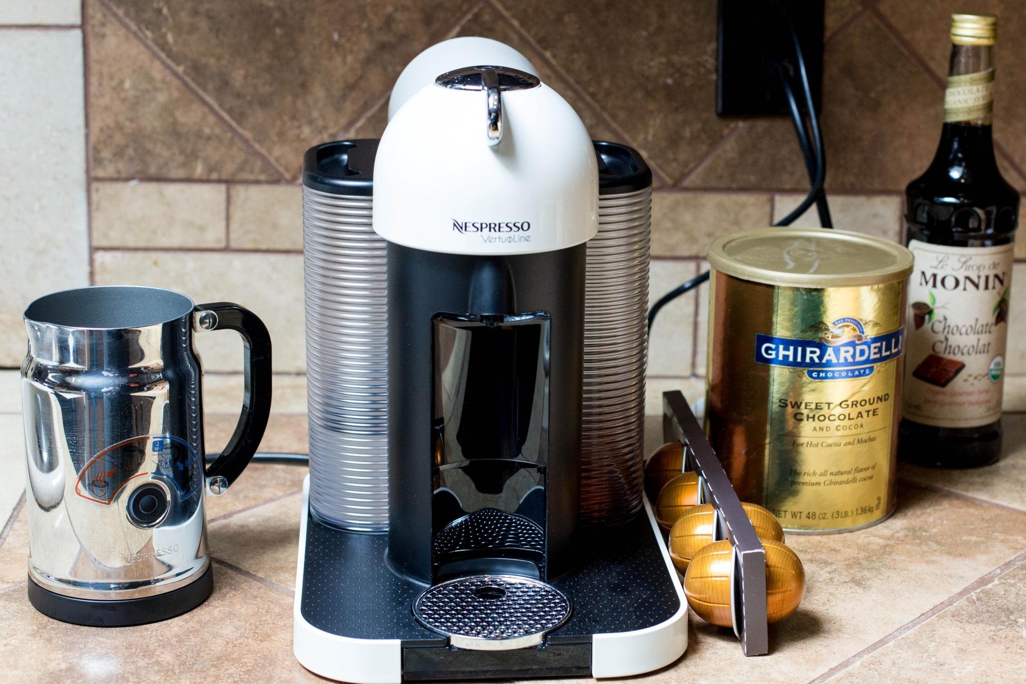 Latte with Nespresso (Caramel and Chocolate) Momsdish