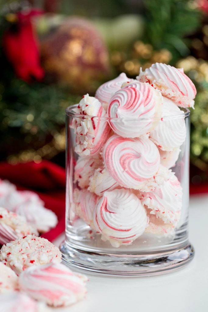 Peppermint Meringue Cookies - Momsdish