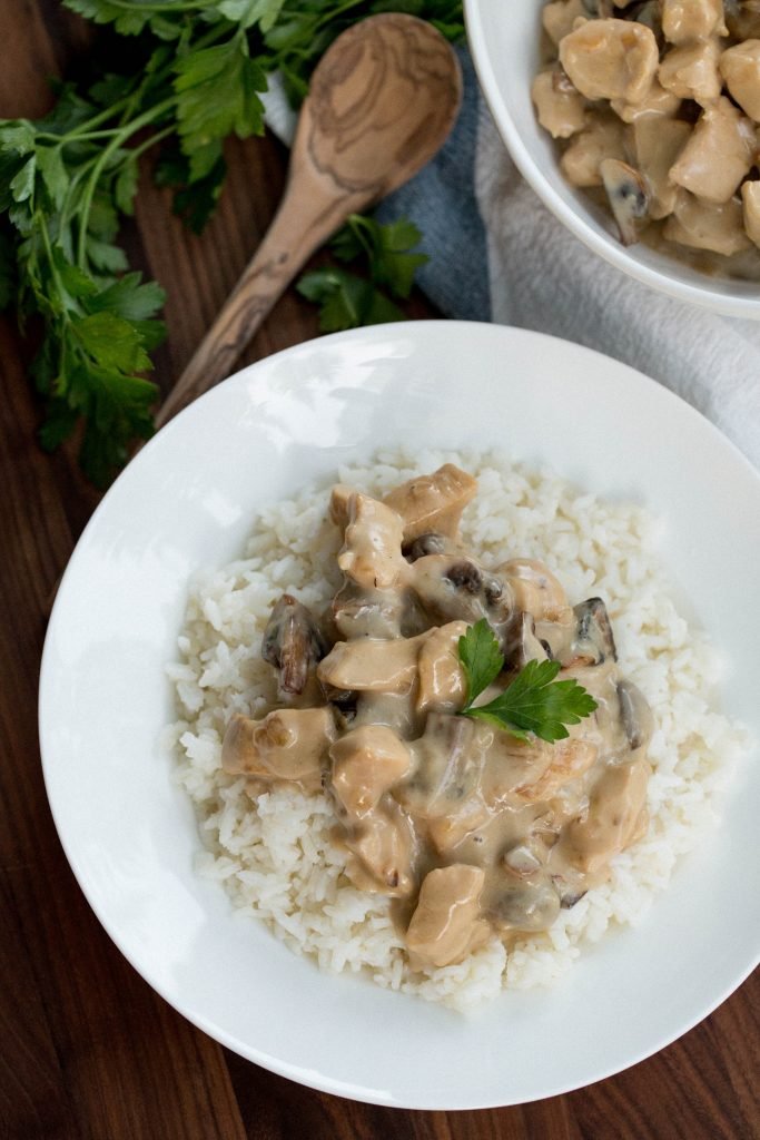 Creamy Chicken Mushroom Gravy - Momsdish