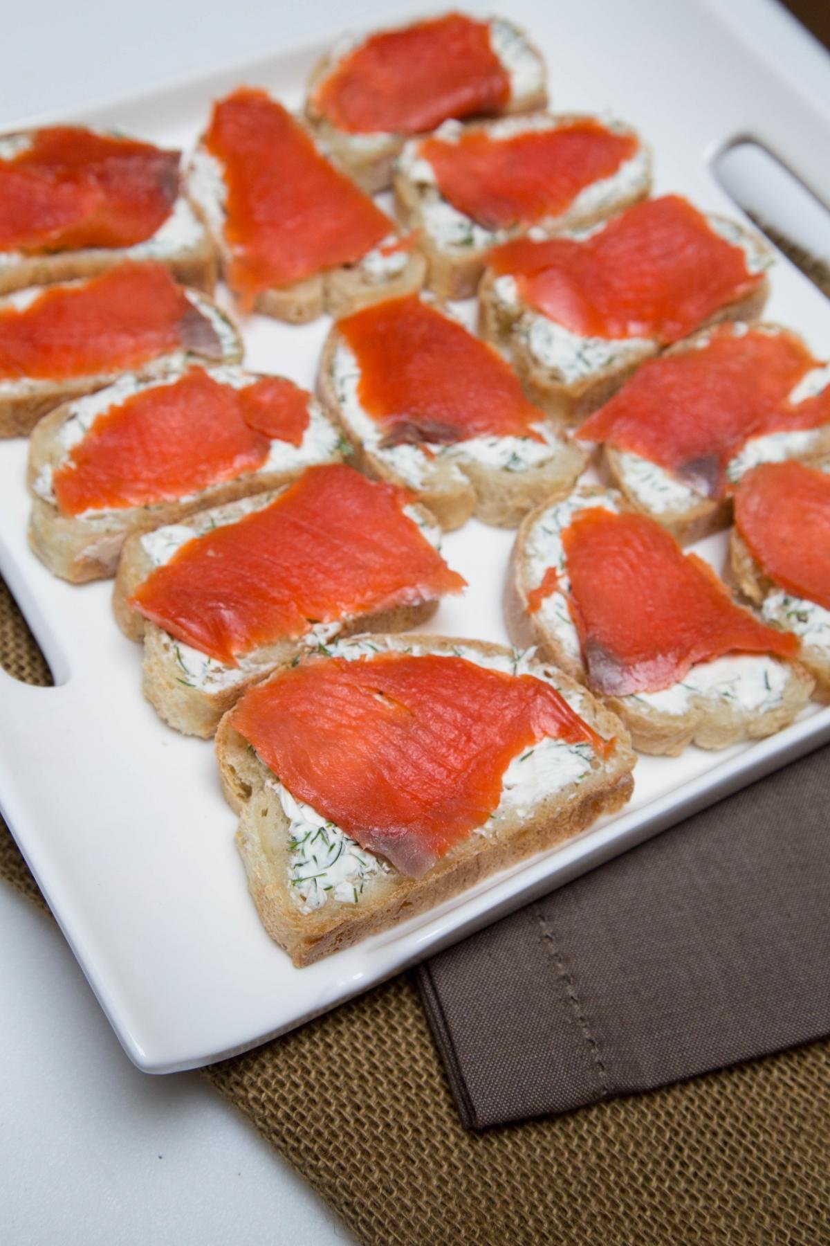 HOW TO MAKE SALMON SPREAD FOR SANDWICHES