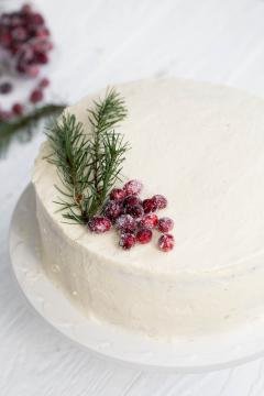 White Chocolate Cranberry Cake - Momsdish