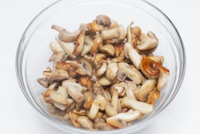 Sautéed mushrooms in a bowl