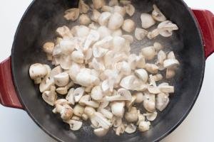 Mushrooms in a ceramic baking pan