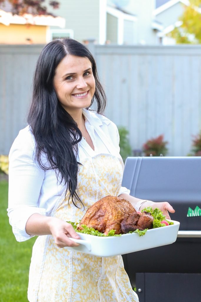 Turkey in a serving tray, ready to be served.
