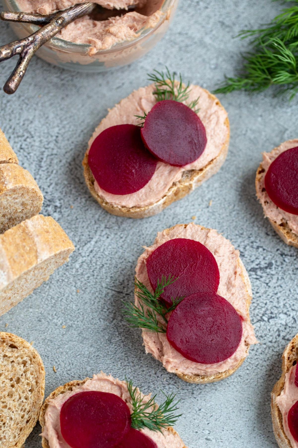 Beet-and-Pate-Smørrebrød-03-1200x1800