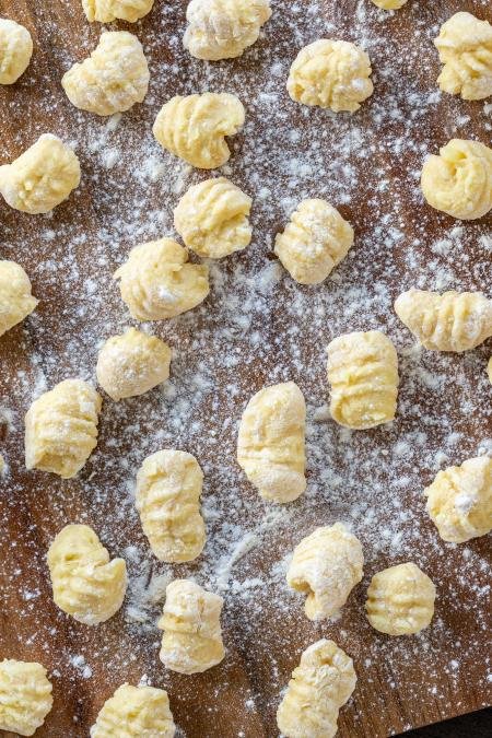 Easy Potato Gnocchi Recipe (4 Ingredients) - Momsdish