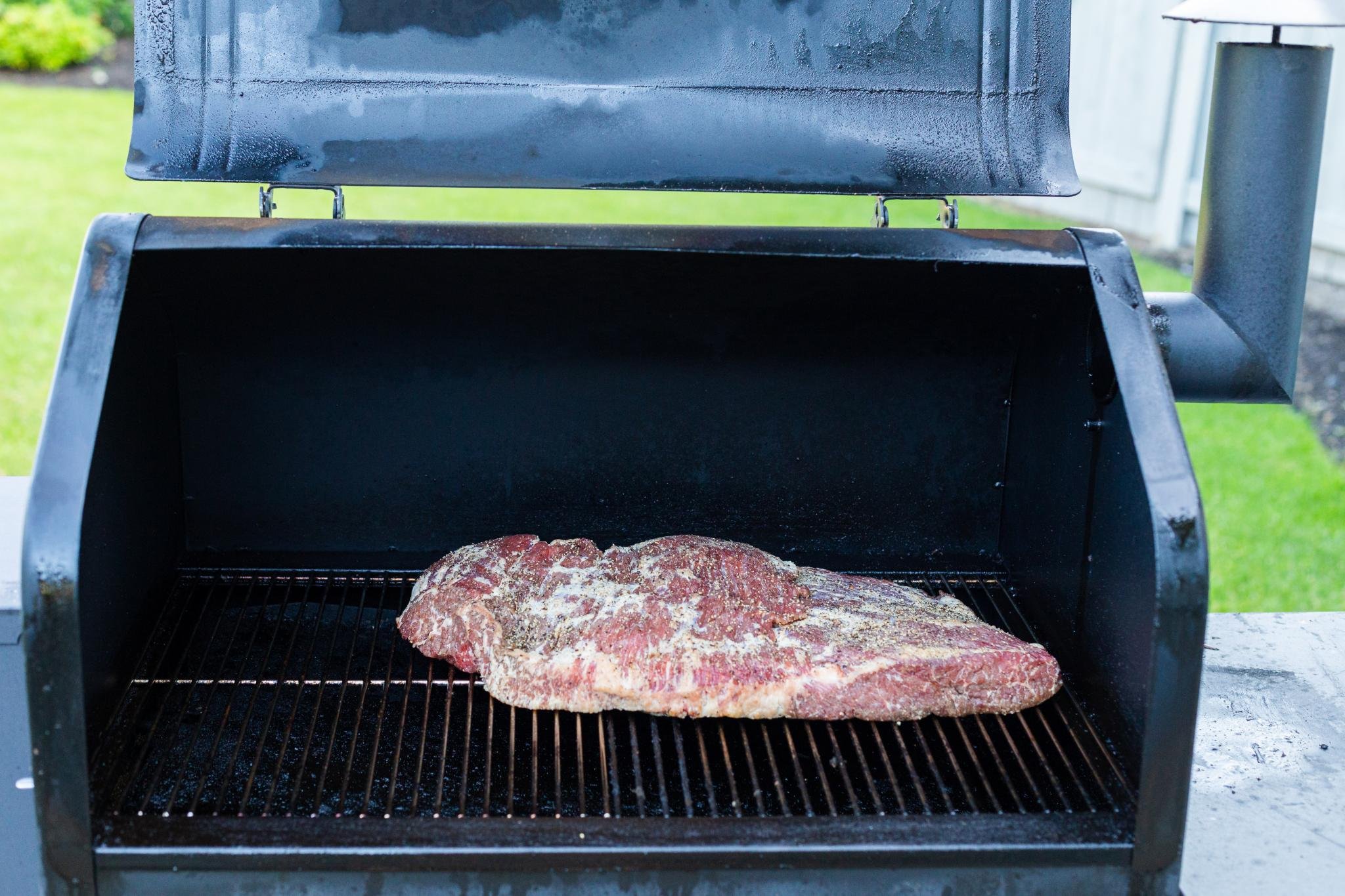 Smoked Beef Brisket (Everything You Need to Know) Momsdish