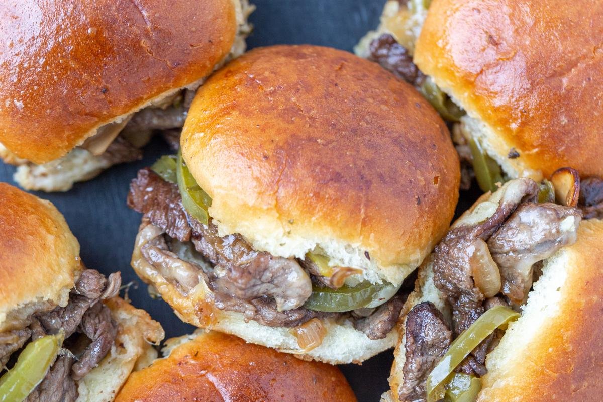 Easy Philly Cheesesteak Sliders - Momsdish