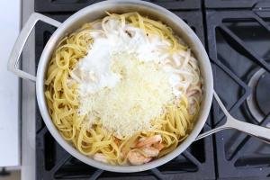 Fettuccini with cream and parmesan
