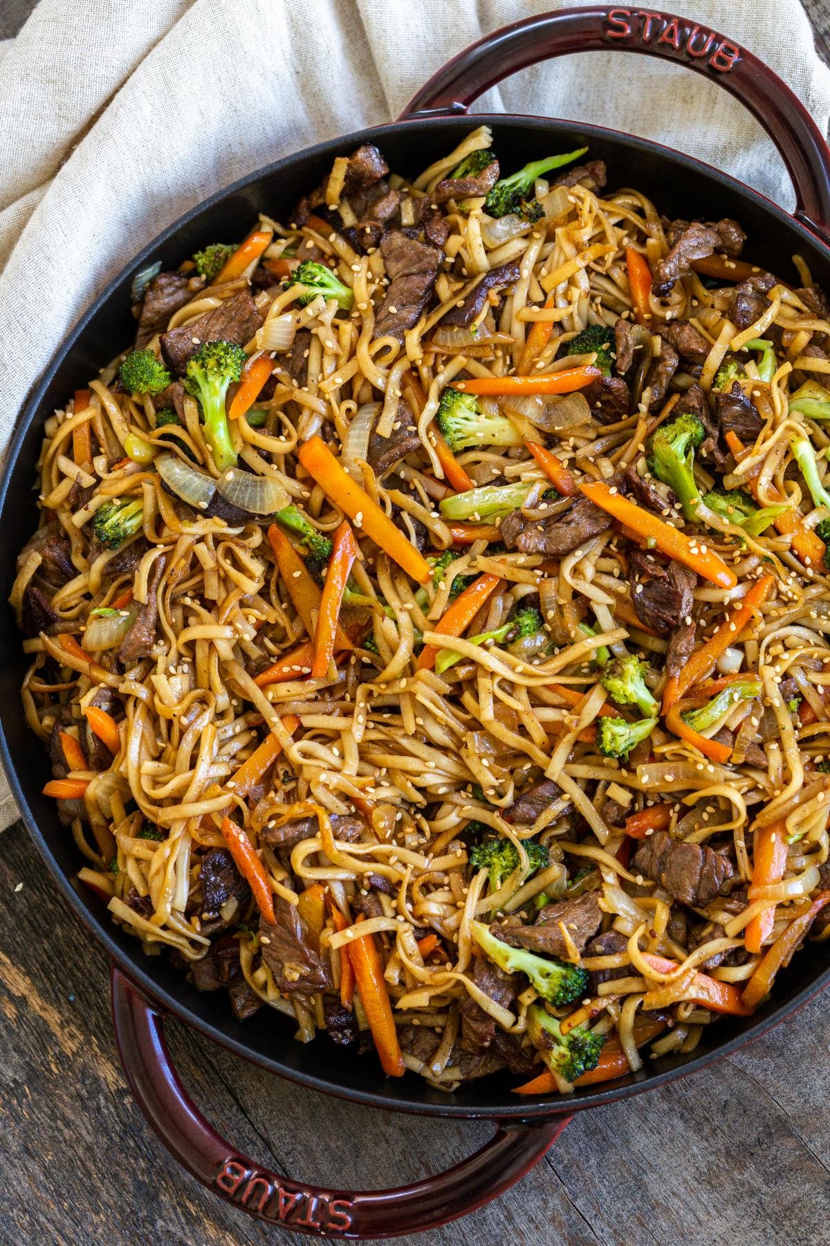 Beef Lo Mein Recipe - Easy Beef Lo Mein |Momsdish