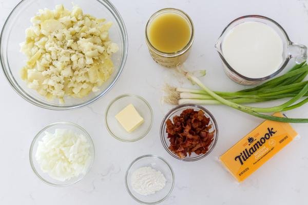  Ingredienser til kremet potetsuppe