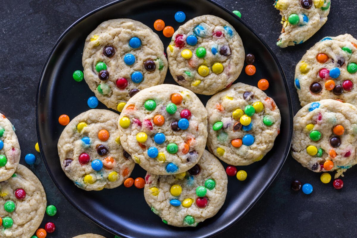 M&M Cookies (Soft & Chewy) - Momsdish