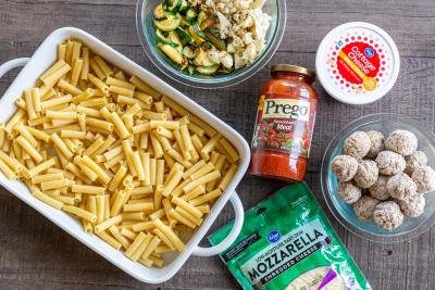 Ingredients to make Ziti pasta