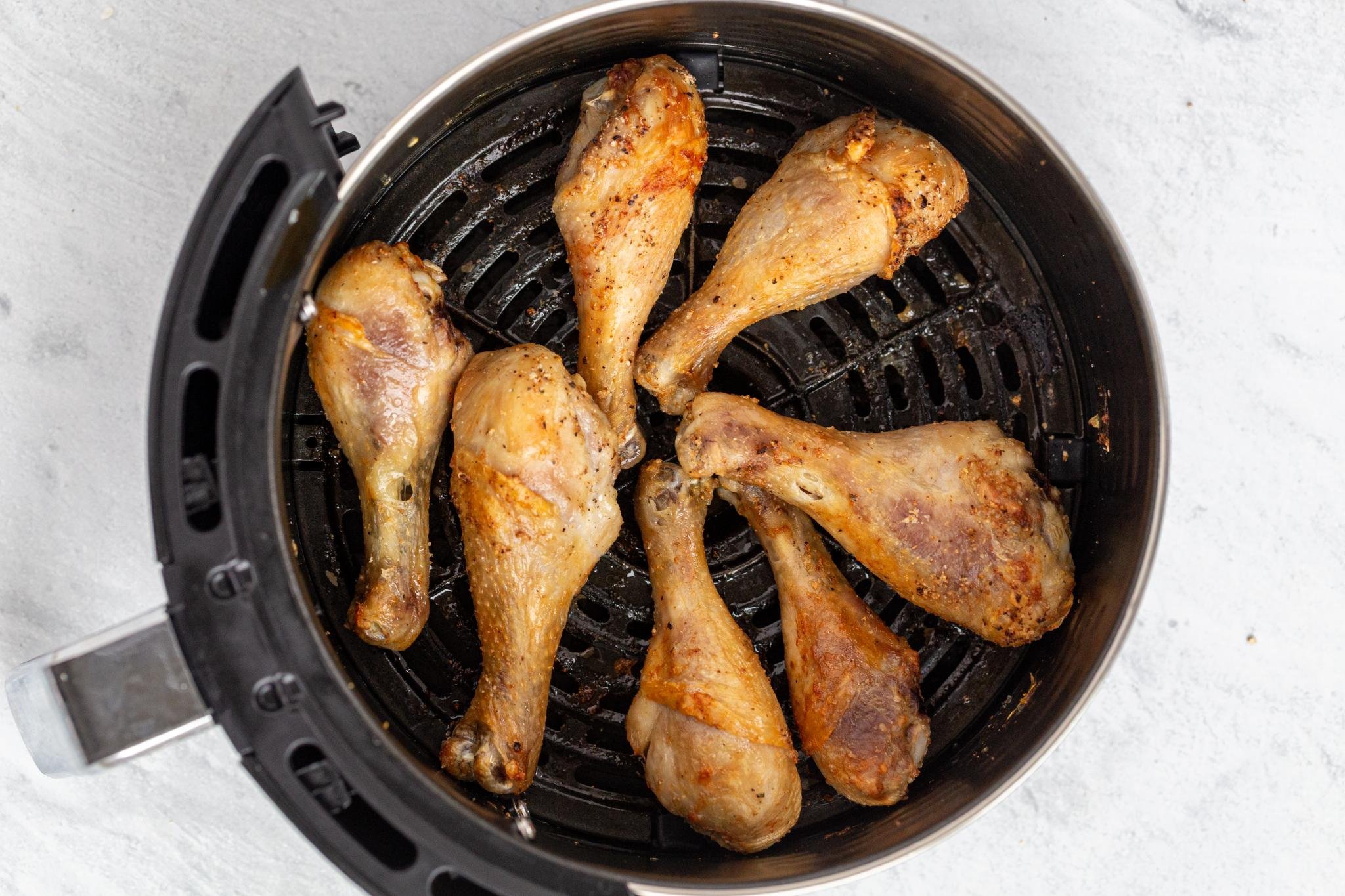 Air Fryer Chicken Legs (Crispy & Juicy) Momsdish