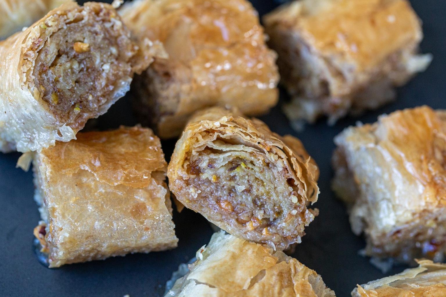 Easiest Rolled Baklava Recipe - Momsdish