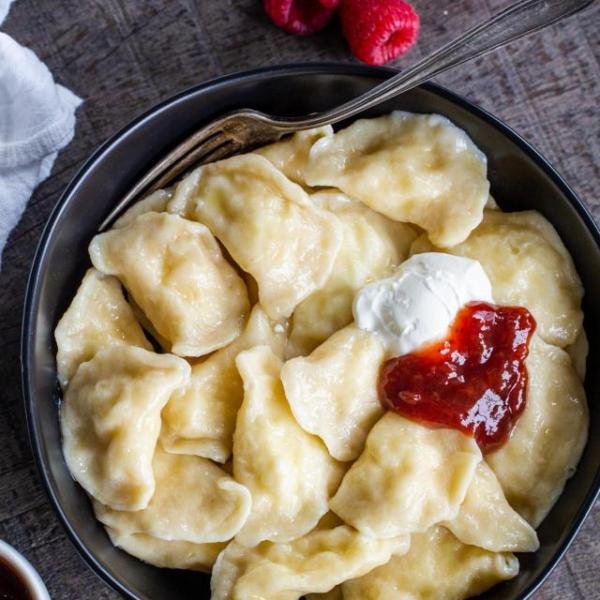 cropped-Pierogi-with-Farmers-Cheese-Vareniki-Recipe-12-scaled-1.jpg