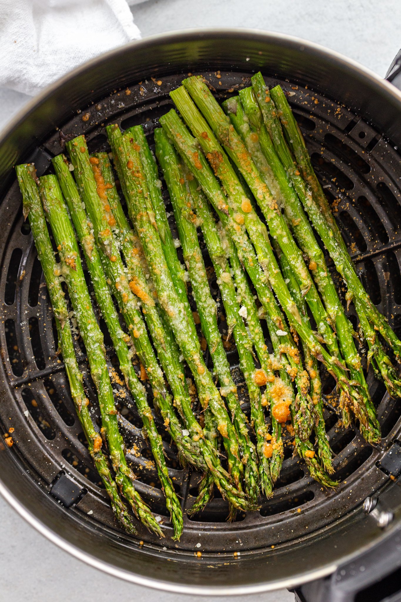 Air Fryer Asparagus (So Easy) Momsdish