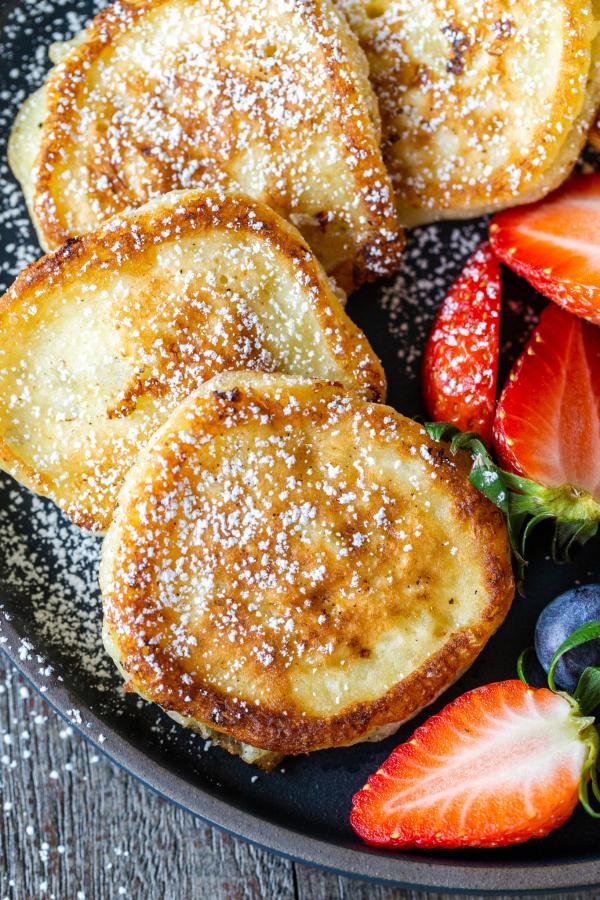 Cottage cheese pancakes on a plate