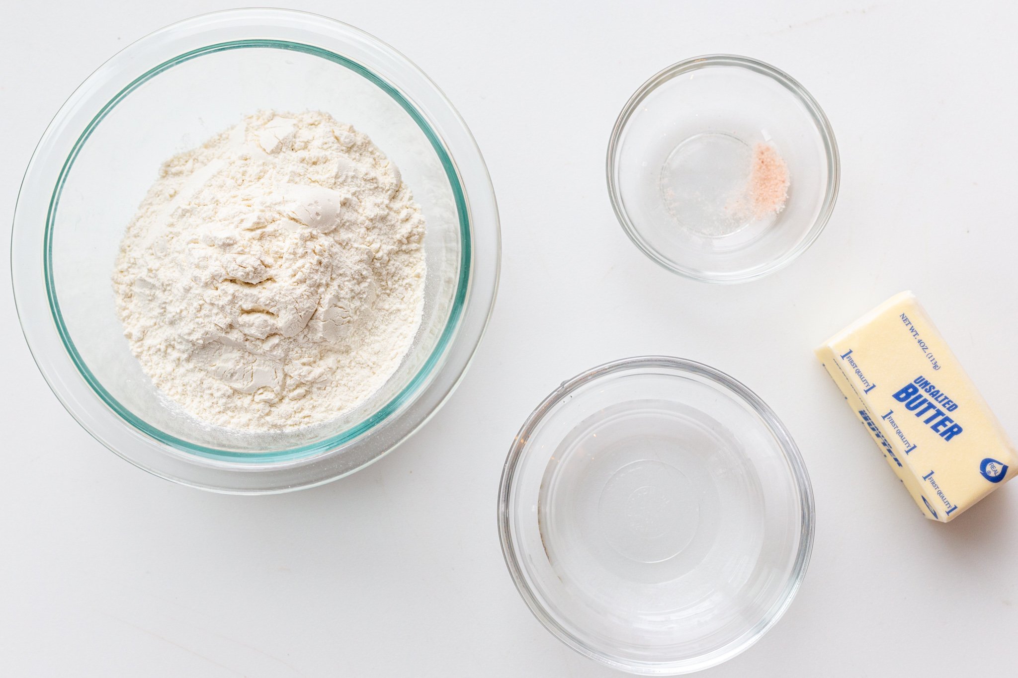 Flaky Pie Crust Recipe (Only 4 Ingredients) Momsdish