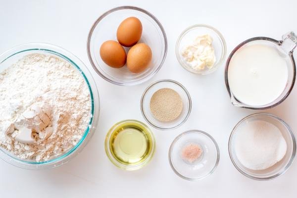 ingredients for the perfect yeast dough