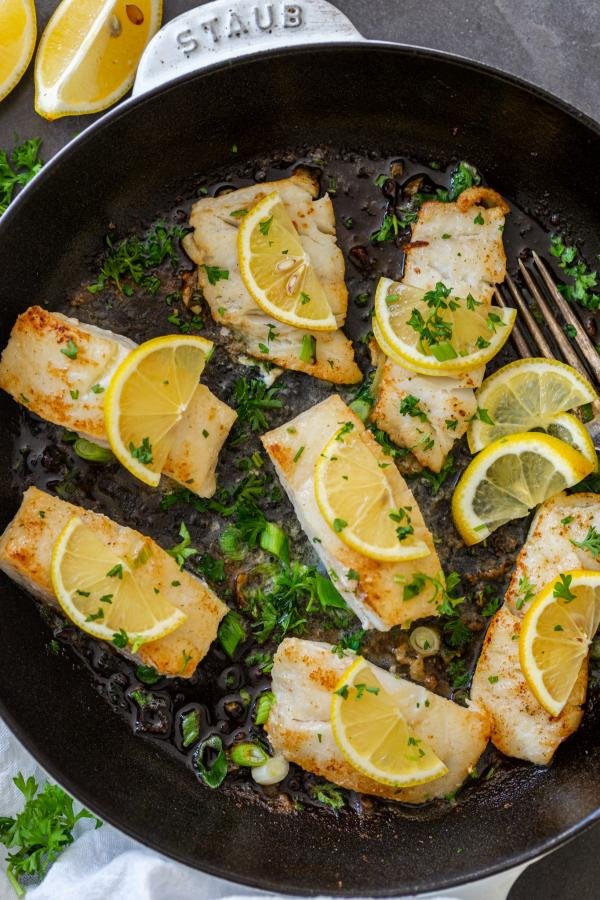 baccalà fritto in padella con limone ed erbe aromatiche