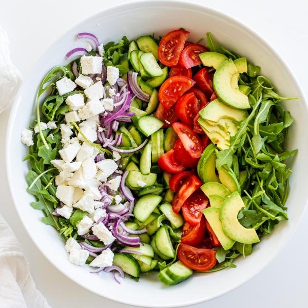 https://cdn.momsdish.com/wp-content/uploads/2020/05/Arugula-Avocado-Tomato-and-Cucumber-Salad-03-600x600.jpg