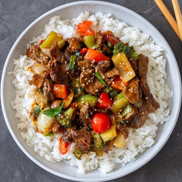 Hunan beef over the rice