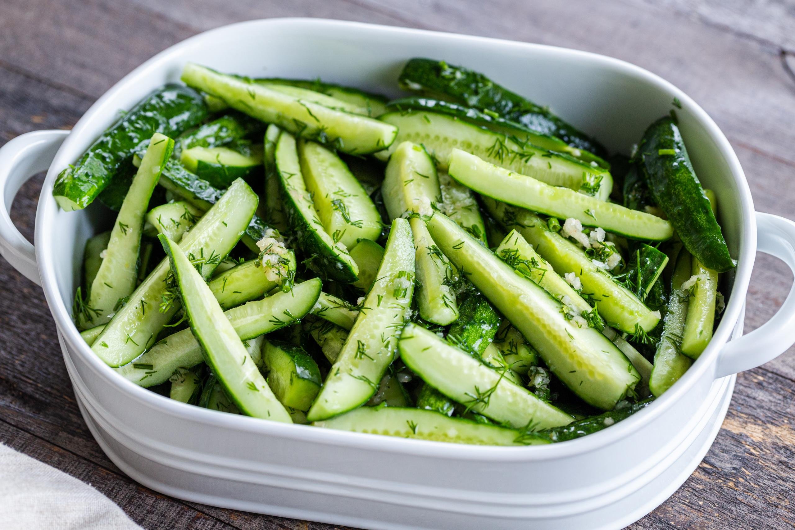 Easy Marinated Cucumbers (Mom's Recipe) - Momsdish