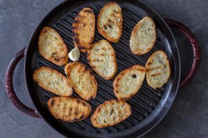 Grilled bread with galic