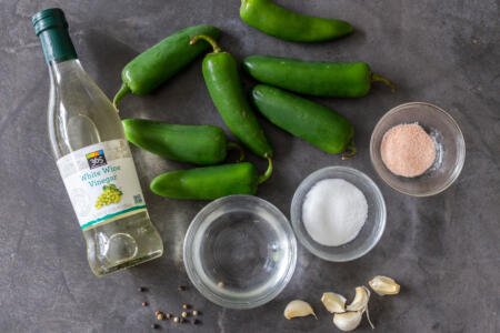 Pickled Jalapeños (10 Minutes Only) - Momsdish